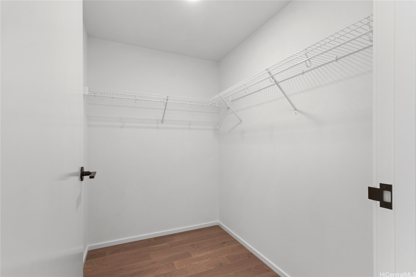 333 Ward Avenue 1004 Property Photo 9