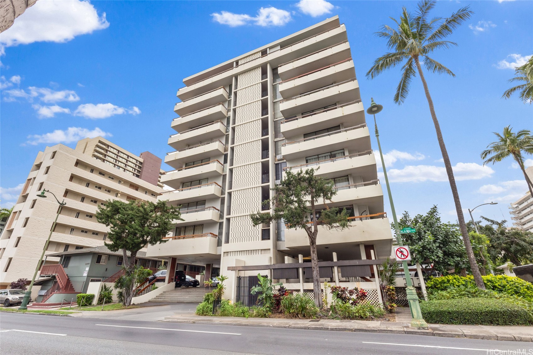 2029 Ala Wai Boulevard Ph2 Property Photo 17