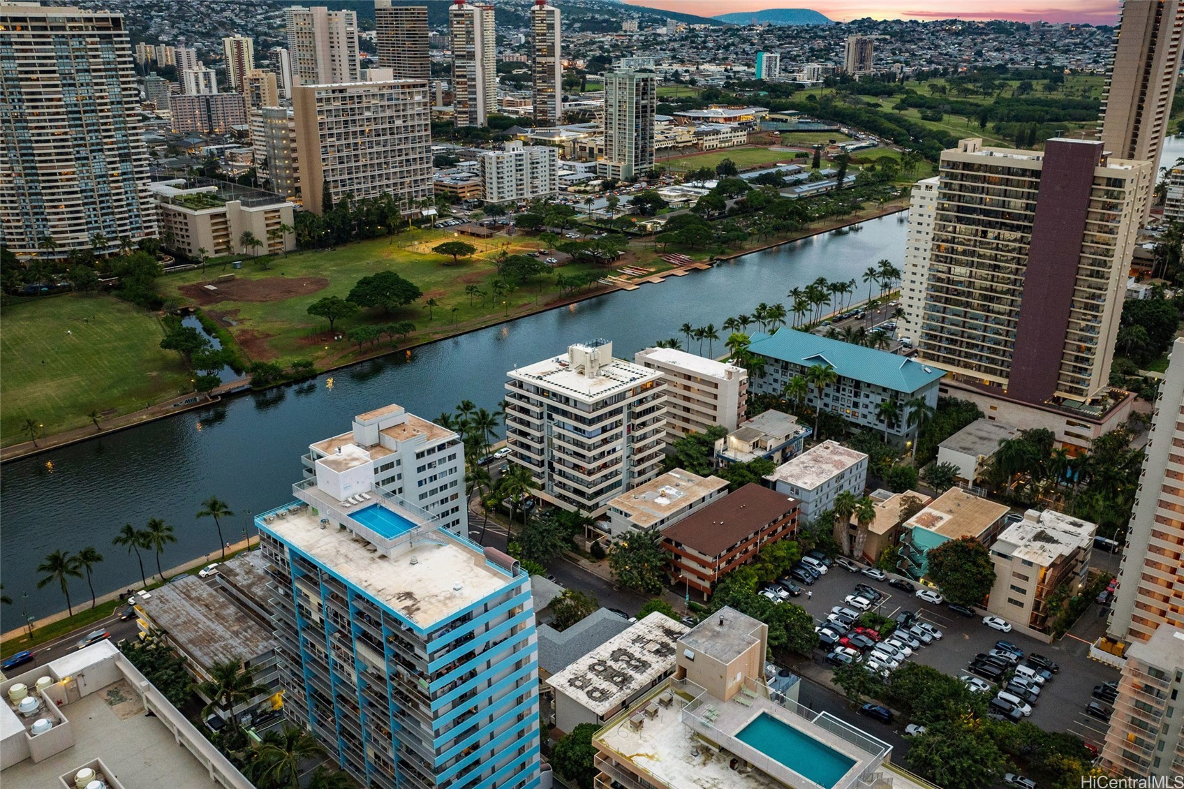 2029 Ala Wai Boulevard Ph2 Property Photo 19