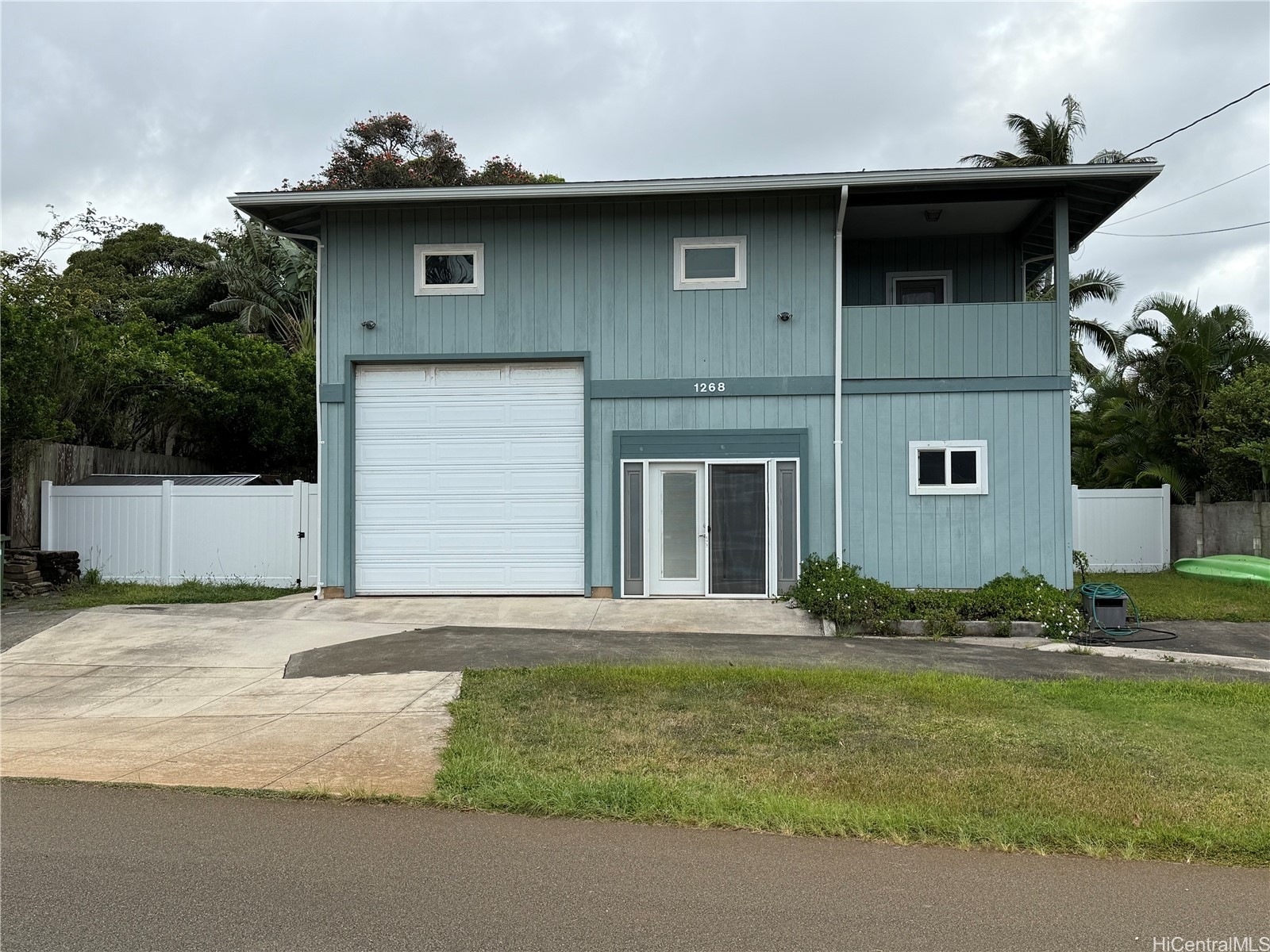 1268 Ulupii Street Property Photo 1