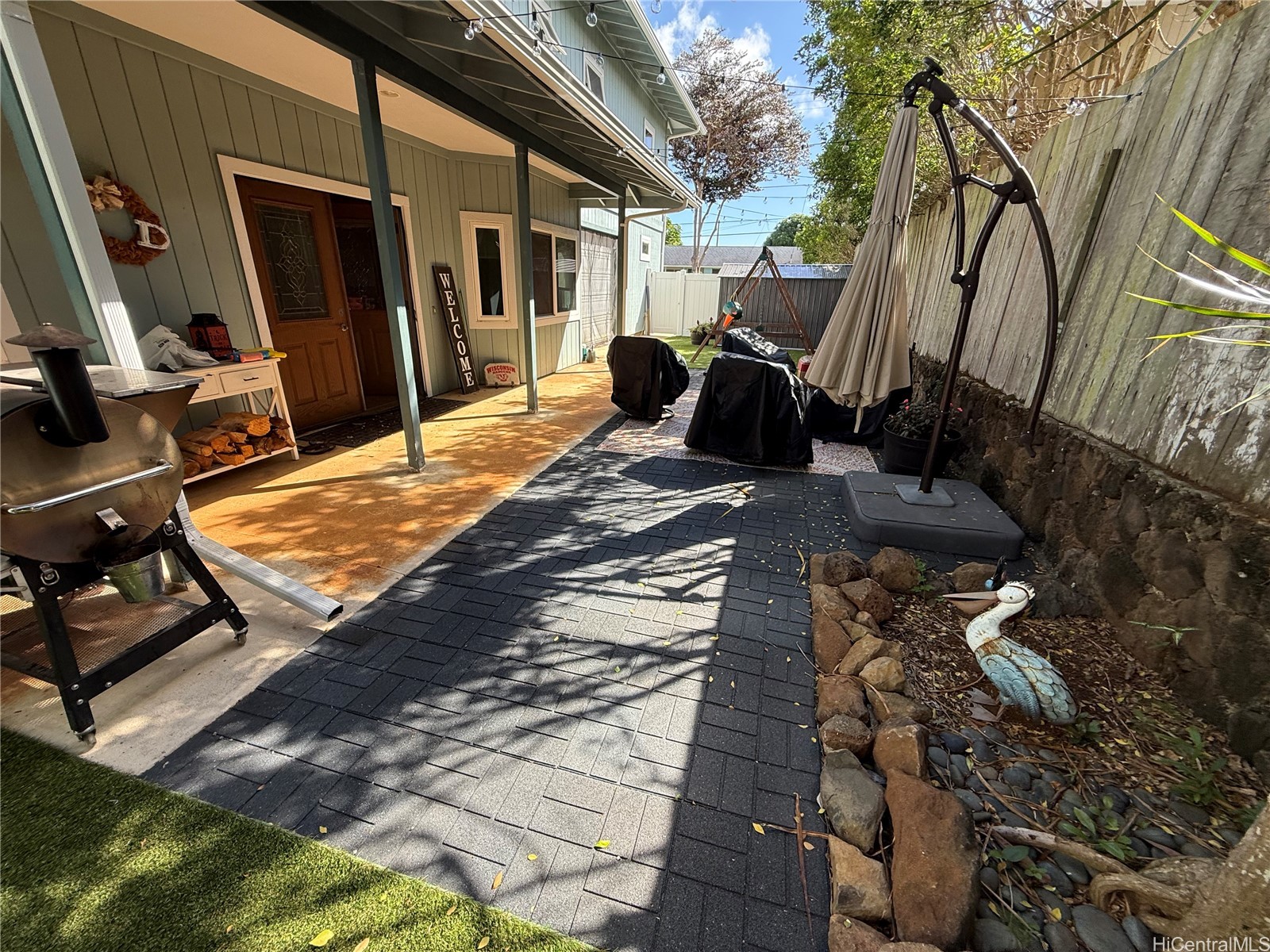 1268 Ulupii Street Property Photo 4