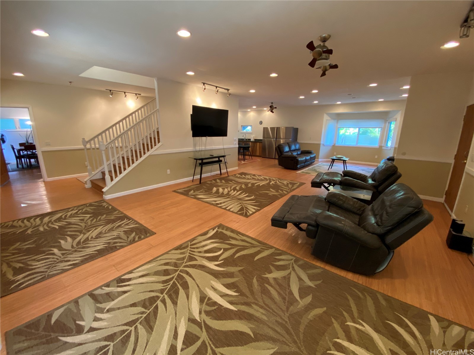 1268 Ulupii Street Property Photo 5