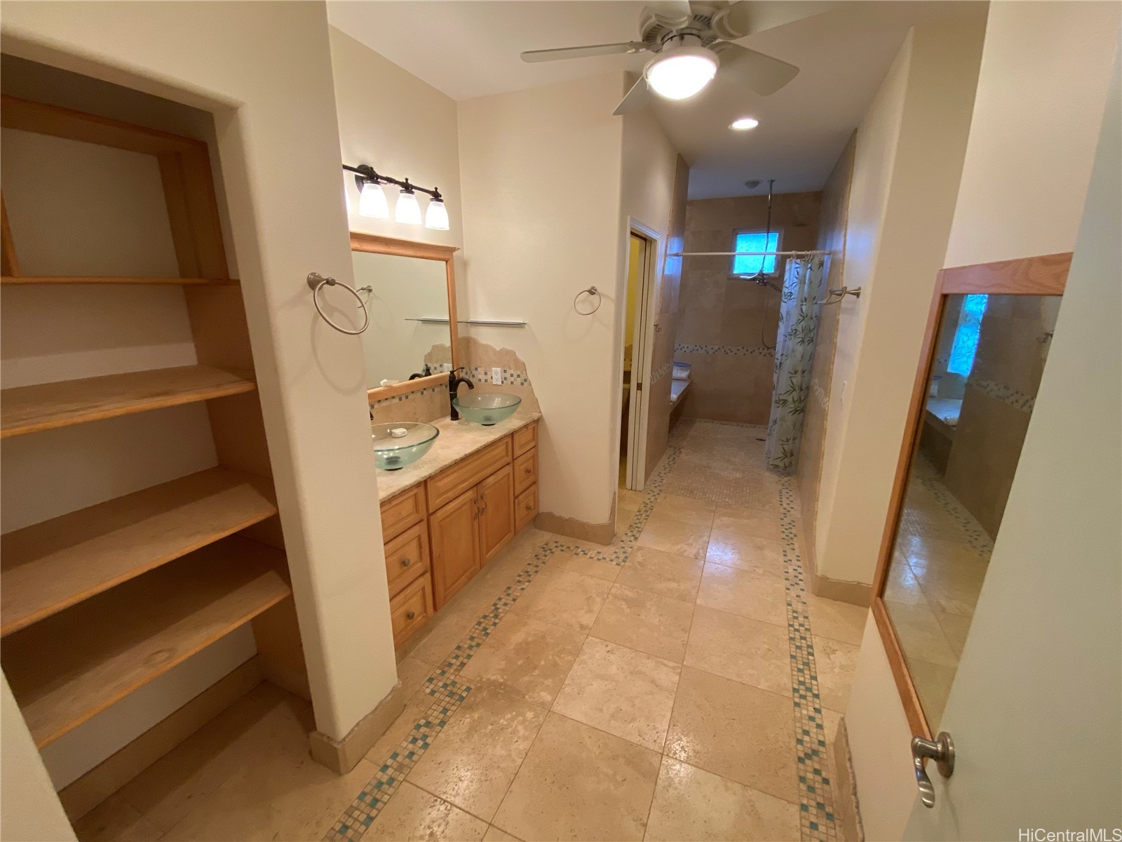 1268 Ulupii Street Property Photo 13