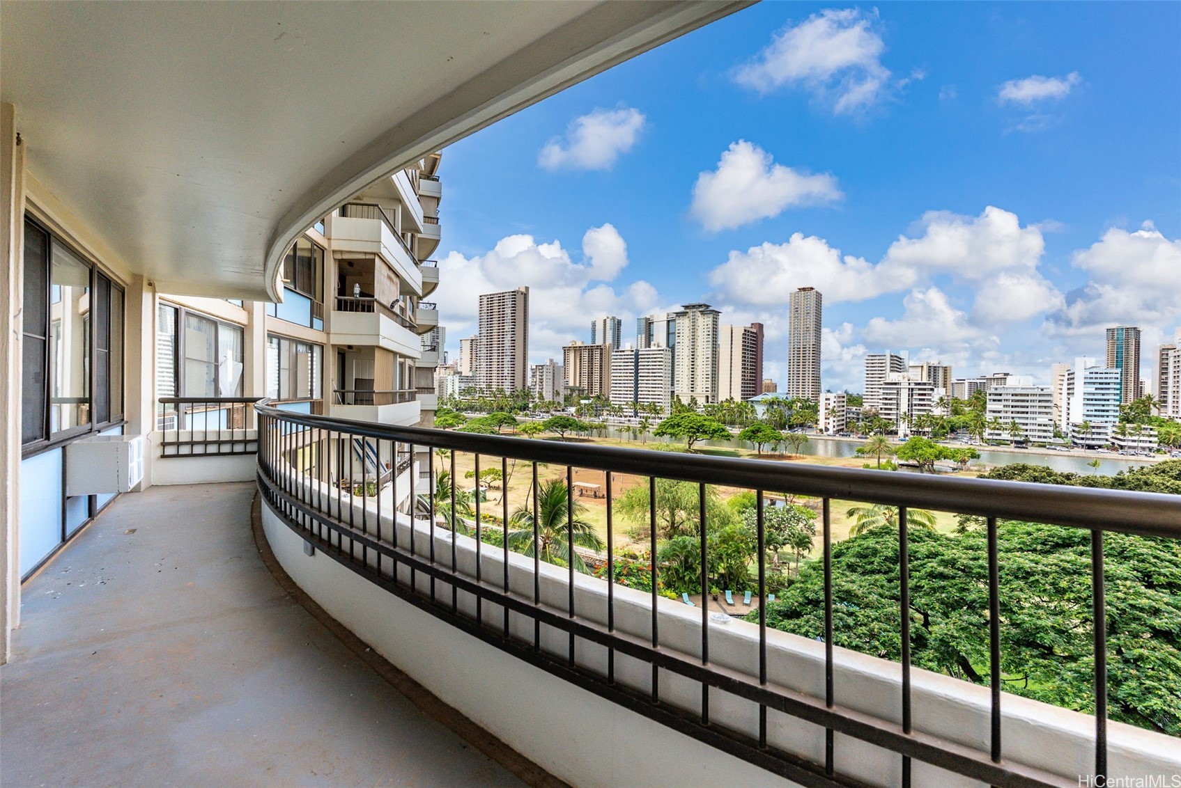 2333 Kapiolani Boulevard 814 Property Photo 1