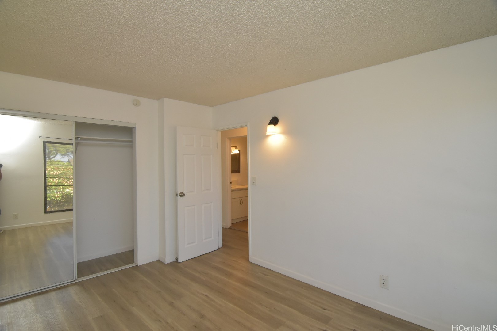 87-123 Helelua Street G202 Property Photo 4