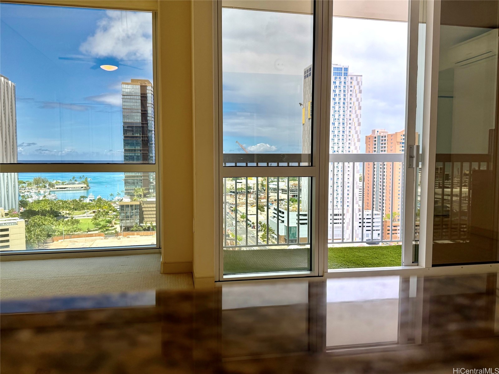 909 Kapiolani Boulevard 2303 Property Photo 6
