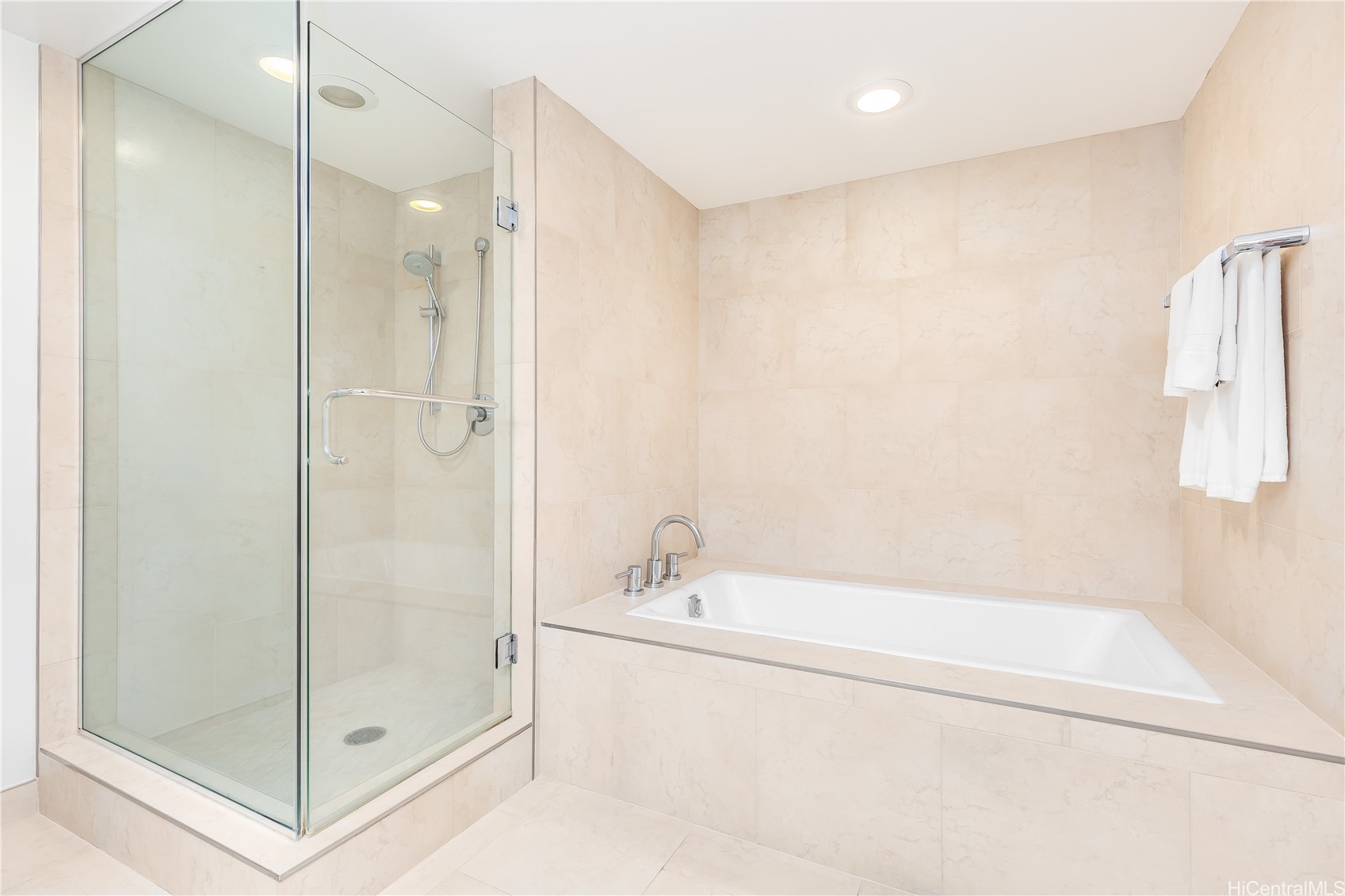 1341 Kapiolani Boulevard 21b Property Photo 9