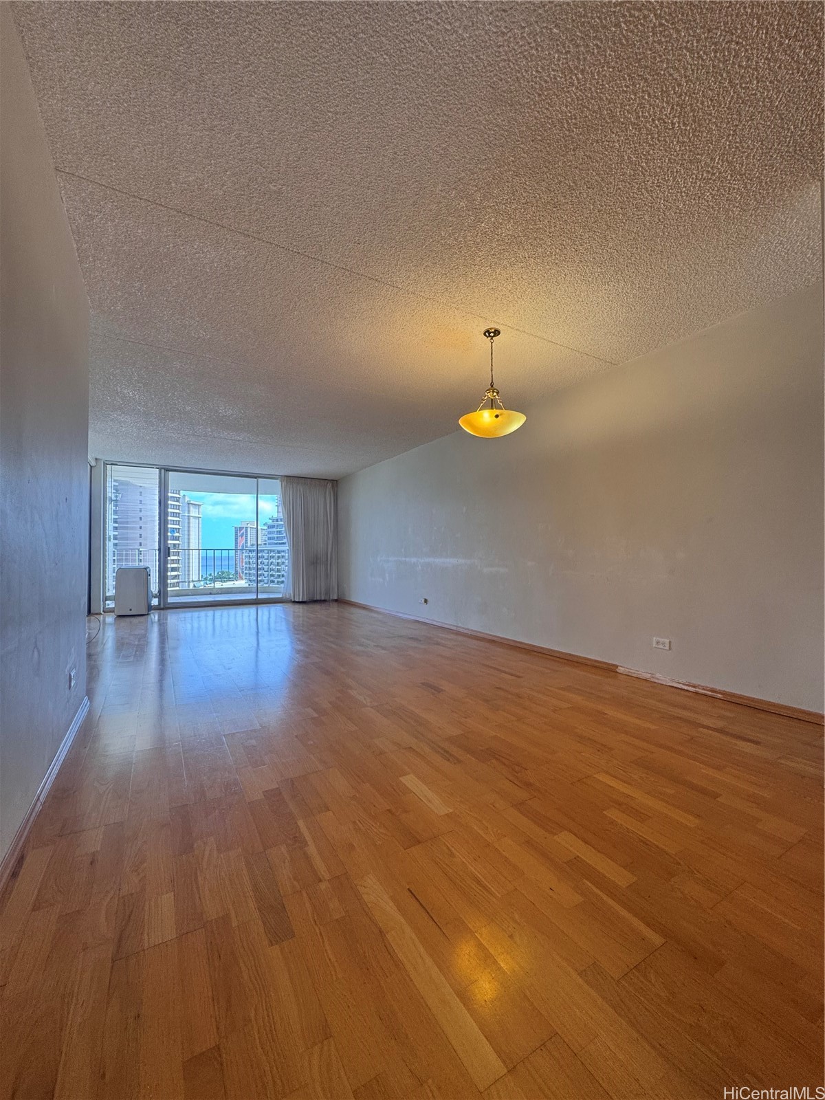 469 Ena Road 2011 Property Photo 5