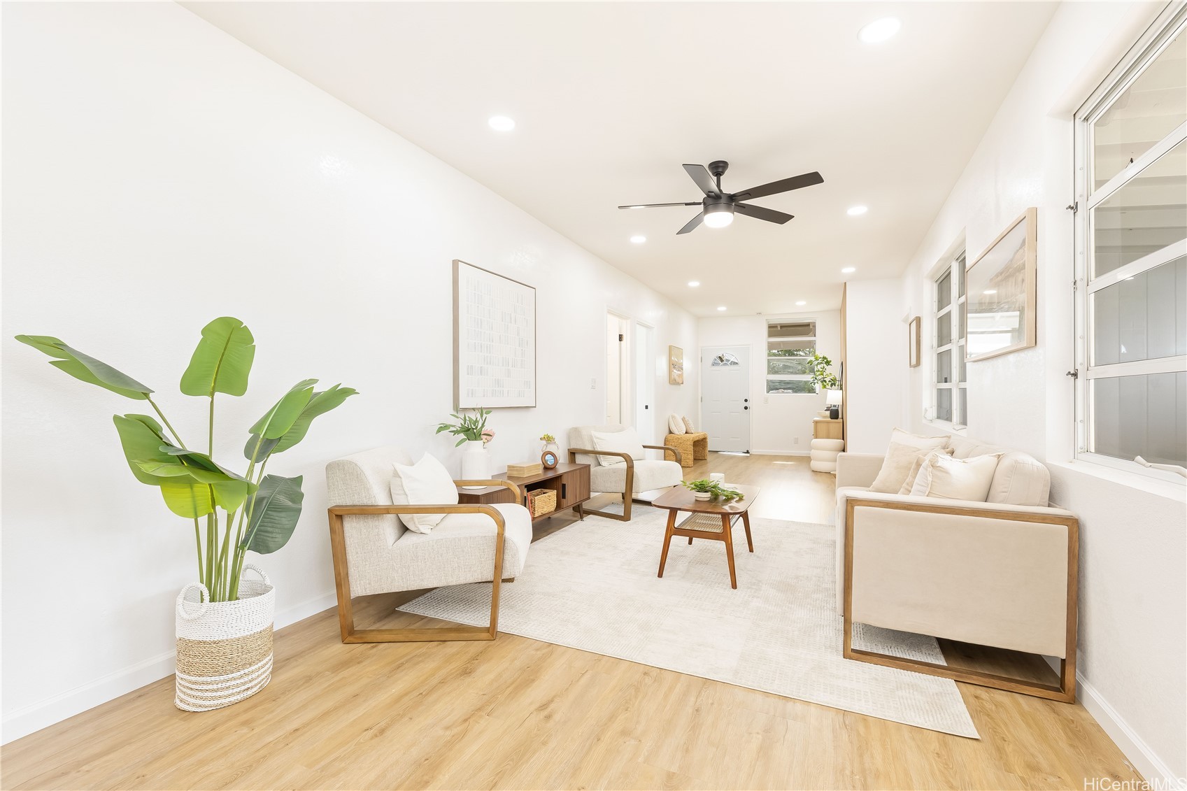 47 Kukui Street Property Photo 3