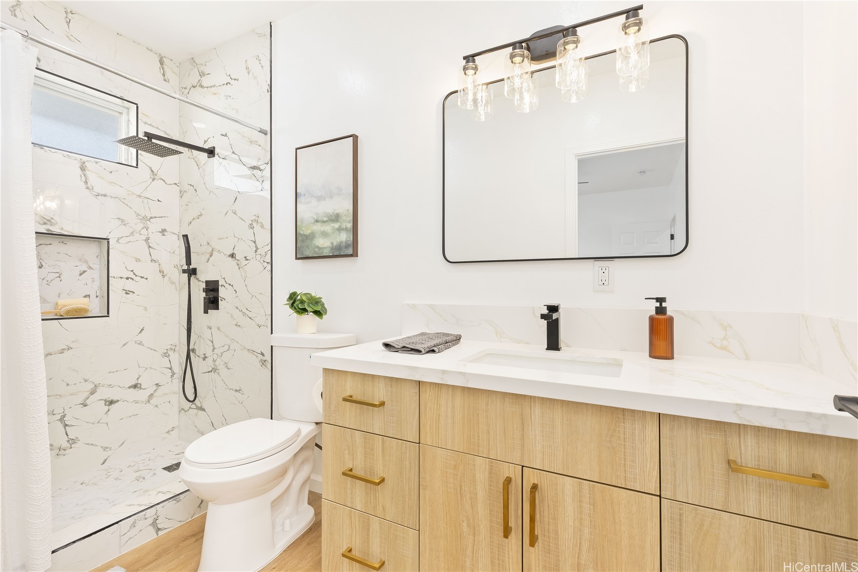 47 Kukui Street Property Photo 14