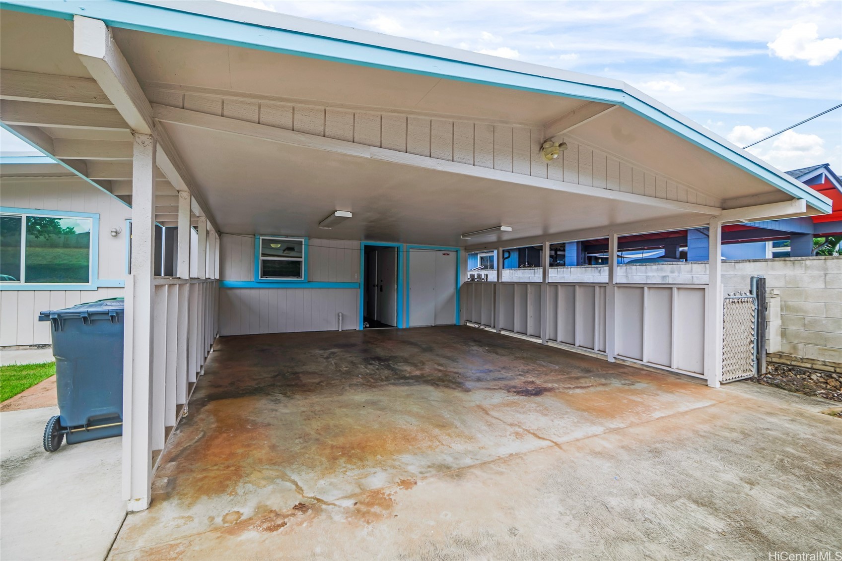 91-611 Papipi Road Property Photo 3