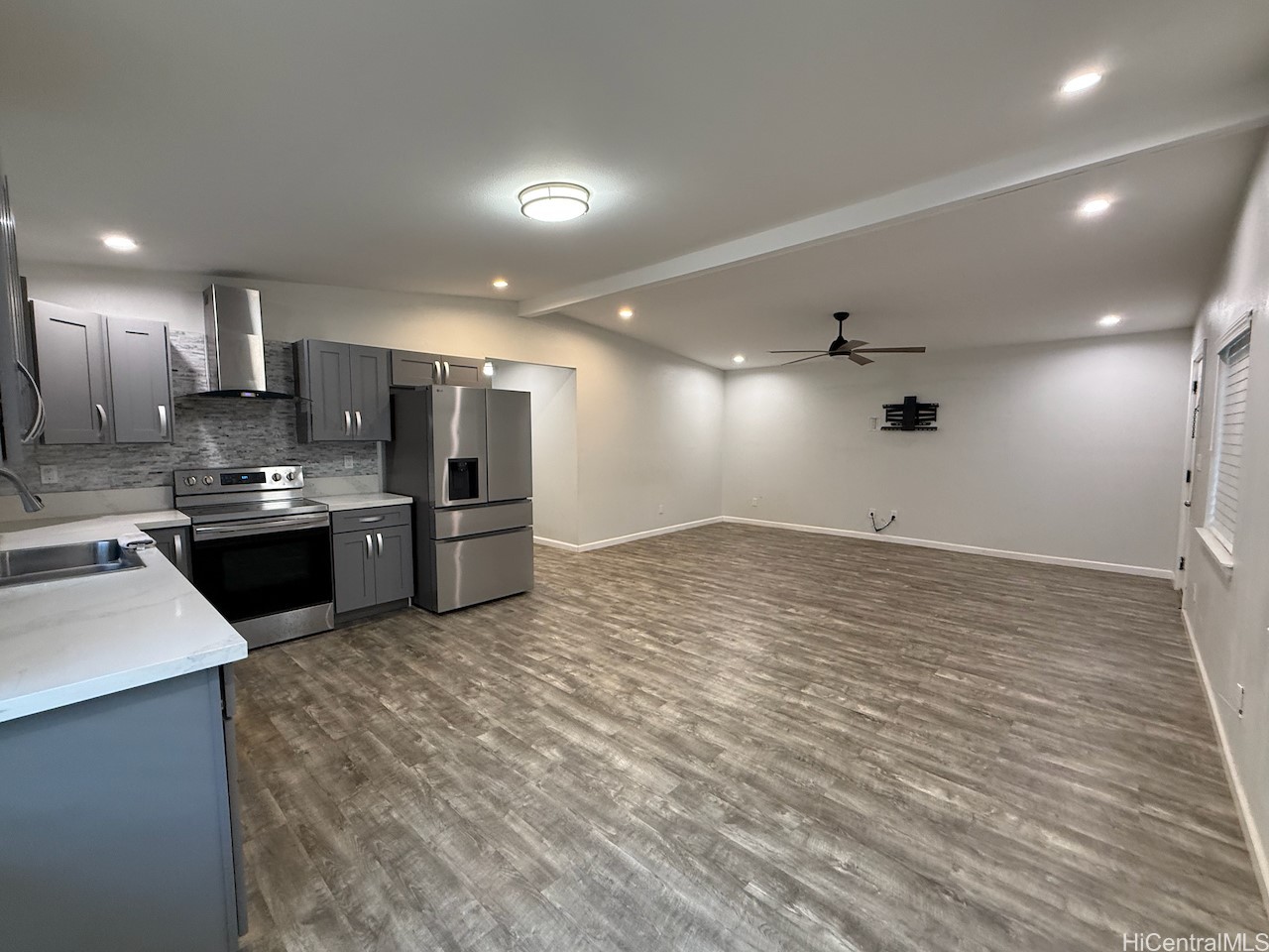 4352 Keaka Drive Property Photo 2