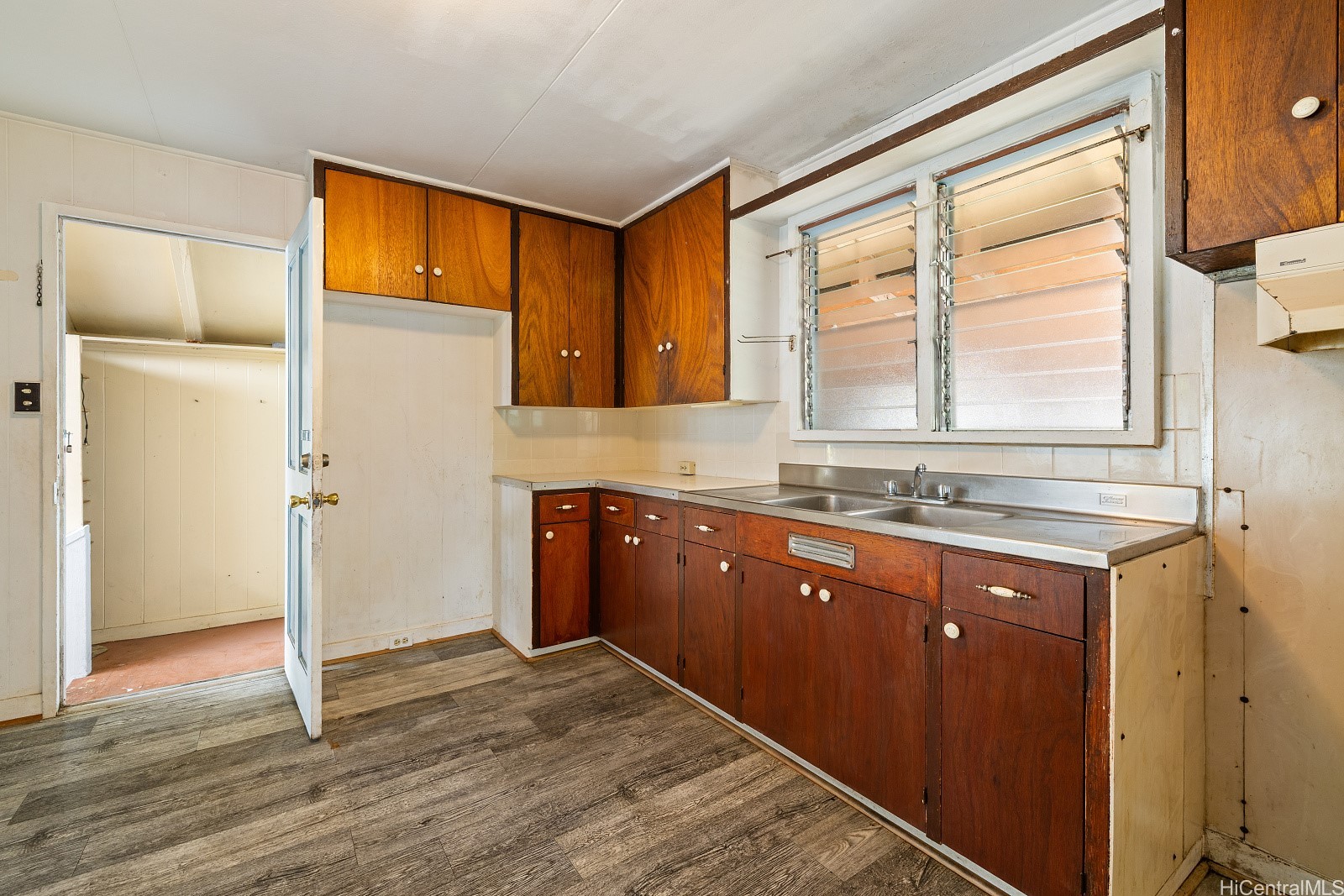98-256 Hale Momi Place Property Photo 7