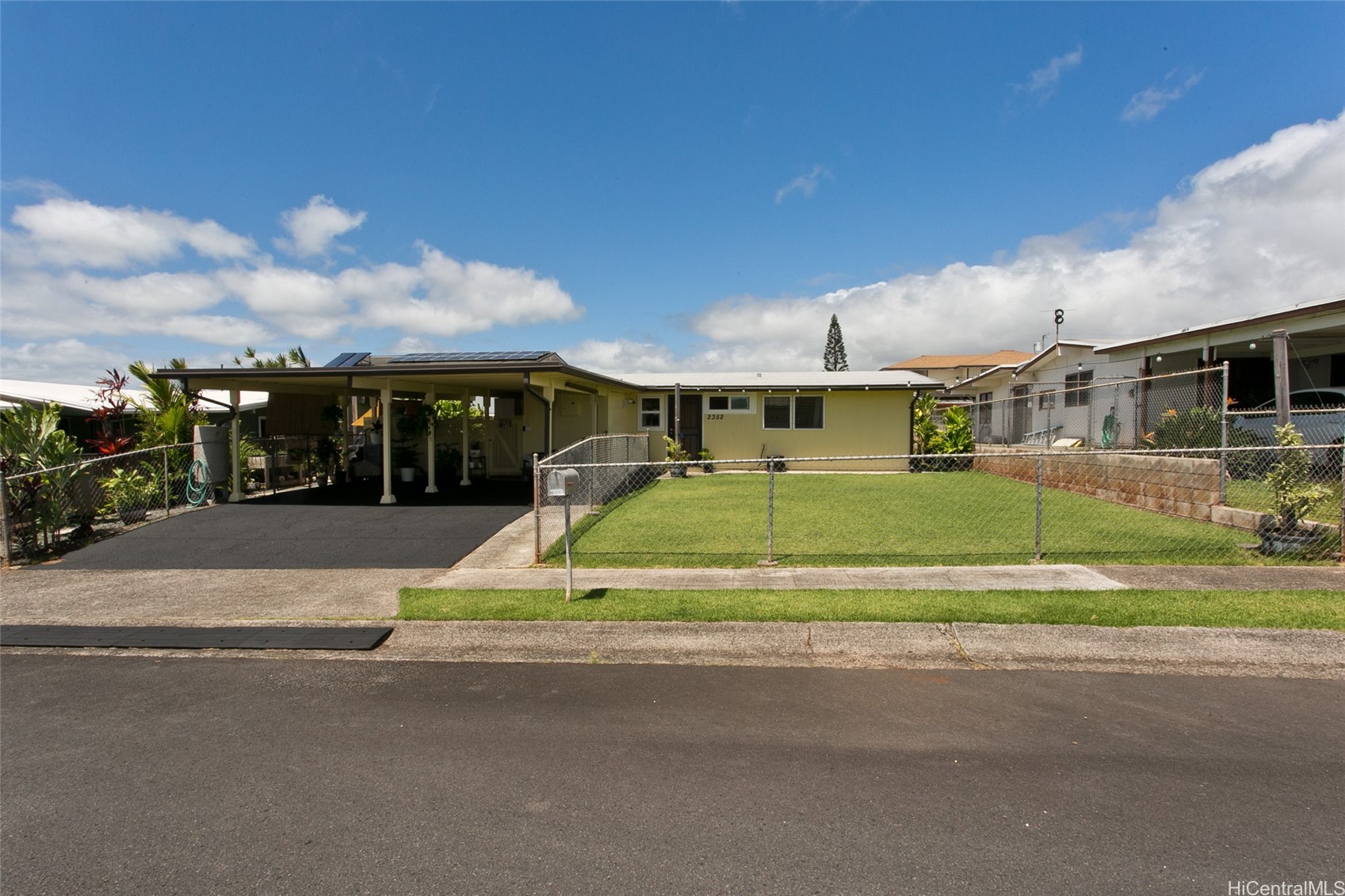 2352 Akalakala Street Property Photo 1