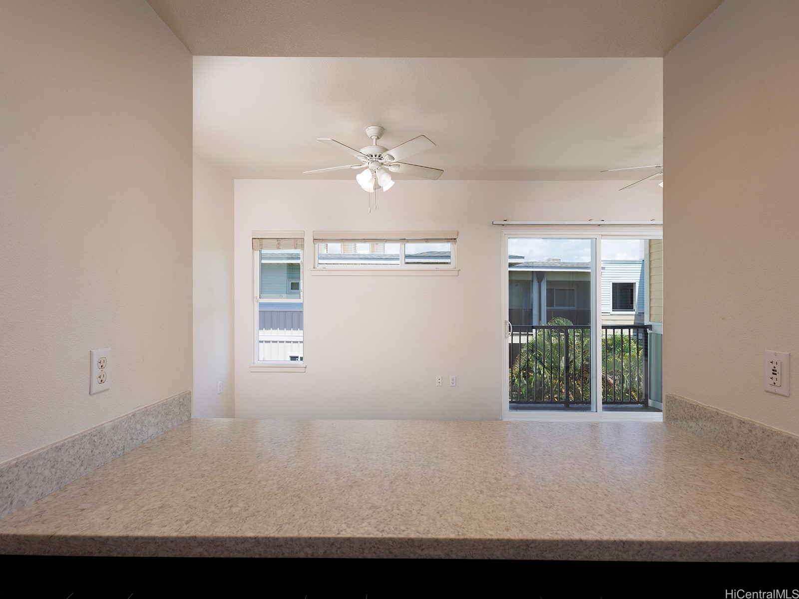 445 Kailua Road 5304 Property Photo 8