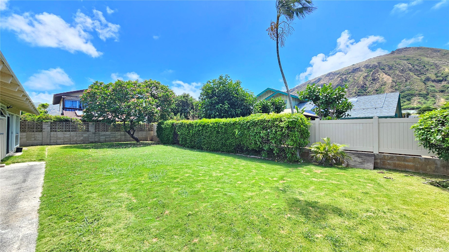 631 Kaumaka Place Property Photo 21