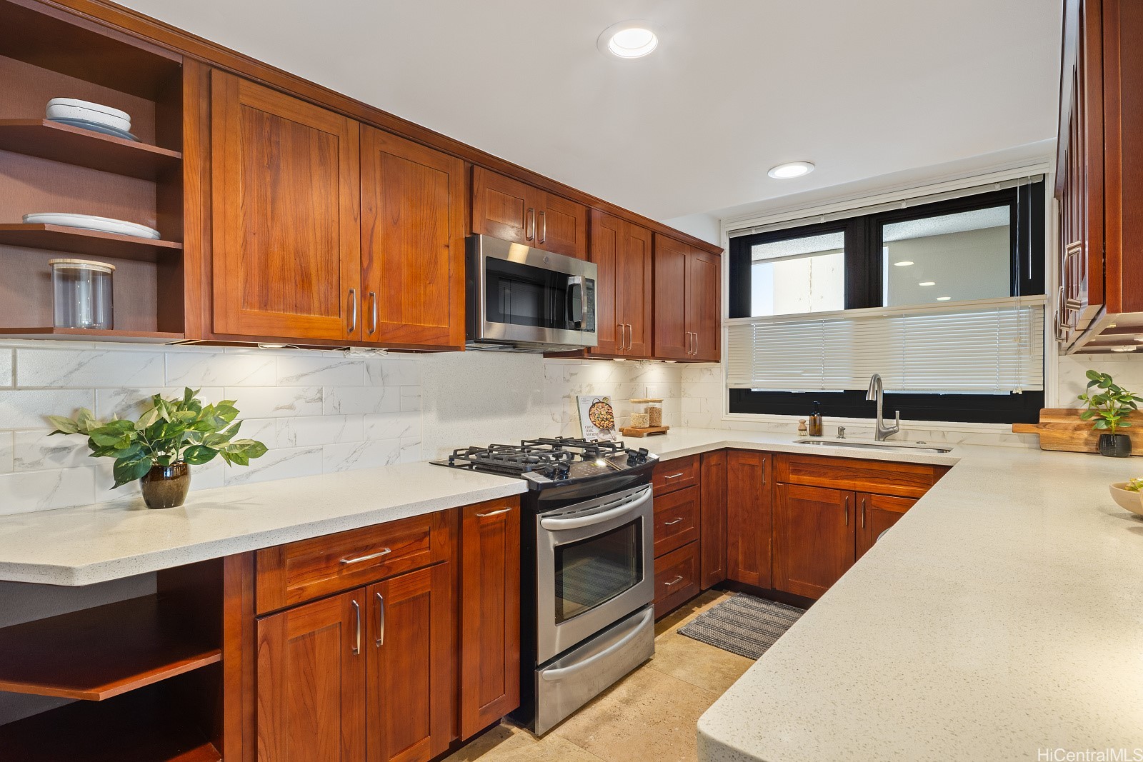 1600 Ala Moana Boulevard 2808 Property Photo 9