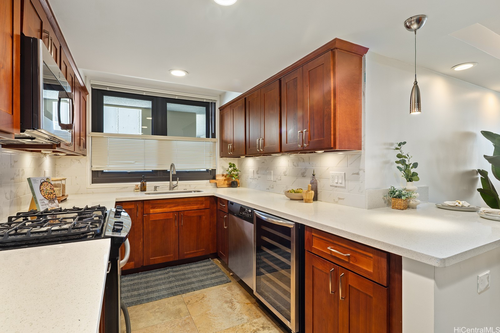 1600 Ala Moana Boulevard 2808 Property Photo 10