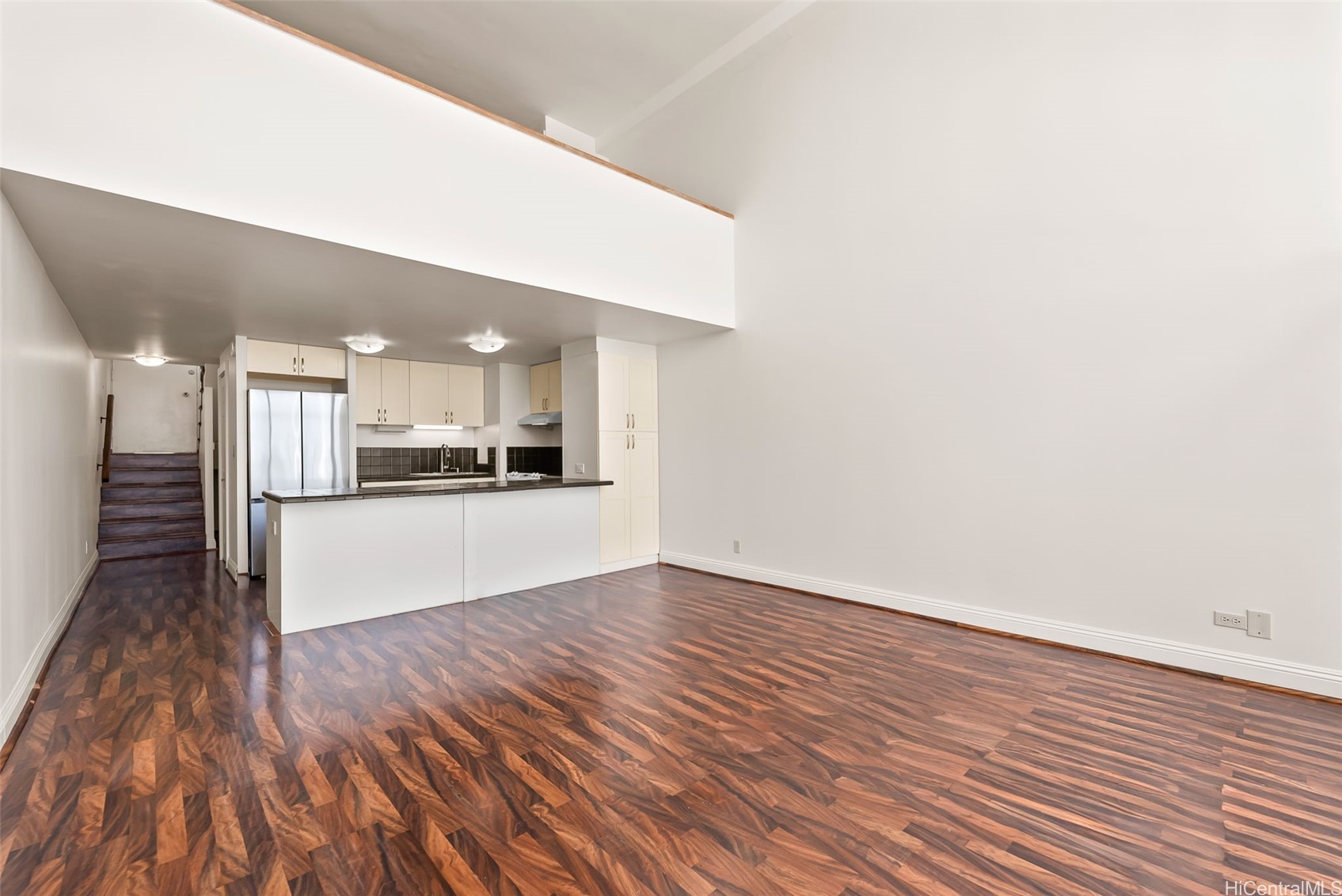 666 Prospect Streets Suite 1/506 Property Photo 10