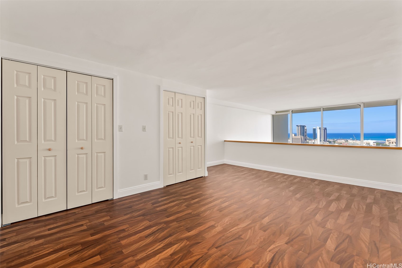 666 Prospect Streets Suite 1/506 Property Photo 12