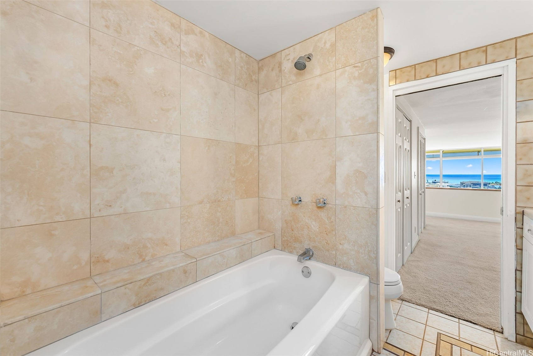 666 Prospect Streets Suite 1/506 Property Photo 16