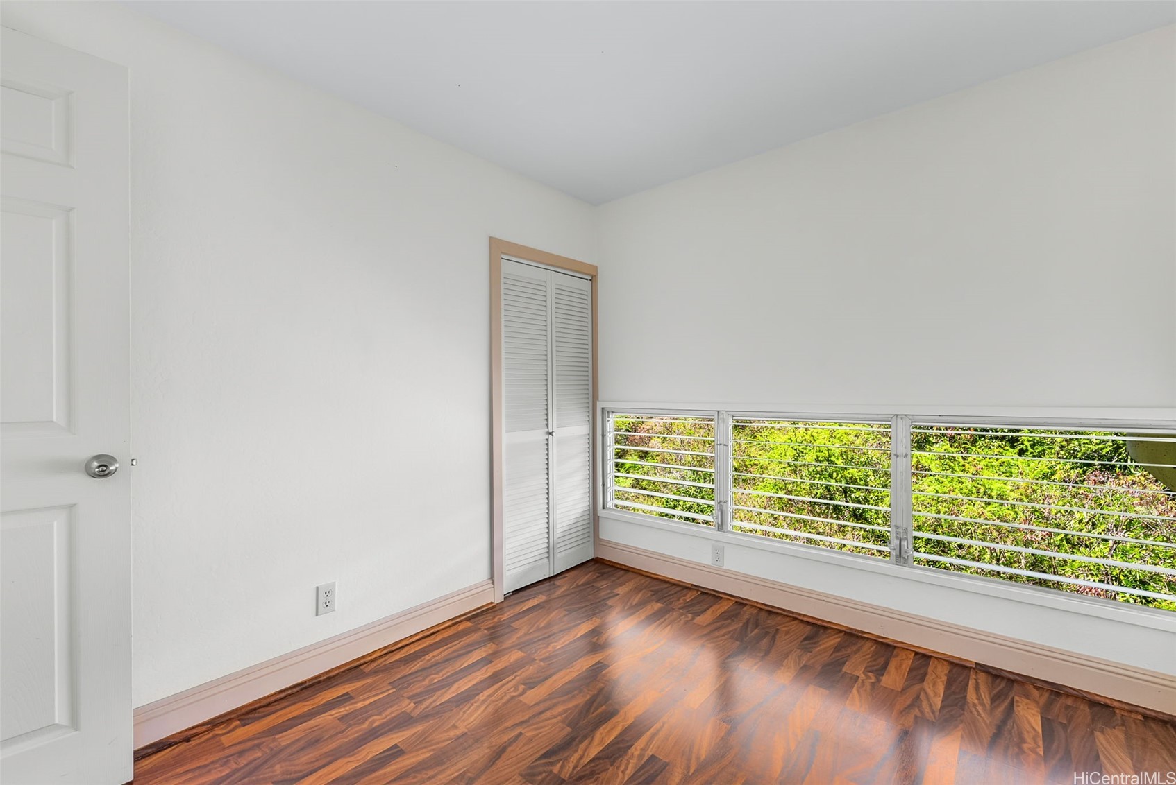 666 Prospect Streets Suite 1/506 Property Photo 18