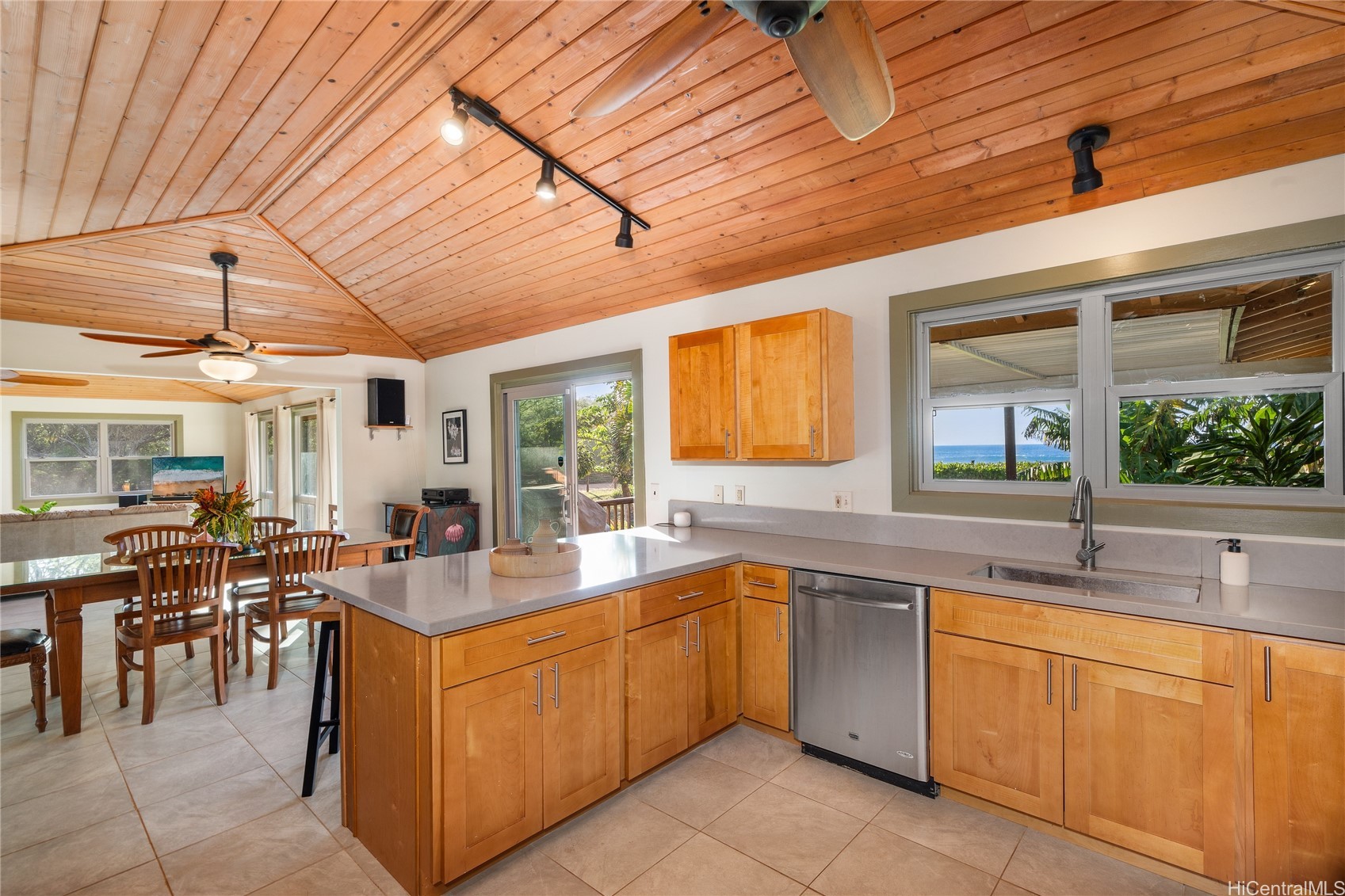 2946 Kalua Koi Road Property Photo 15