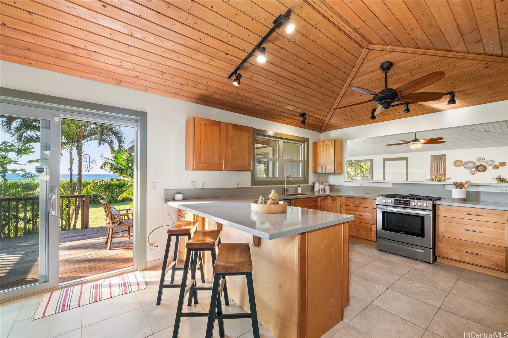 2946 Kalua Koi Road Property Photo 16