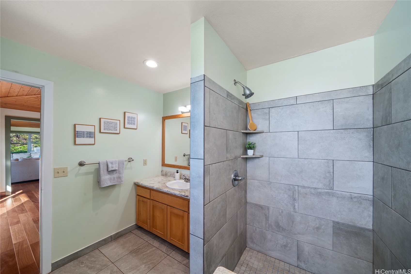 2946 Kalua Koi Road Property Photo 17