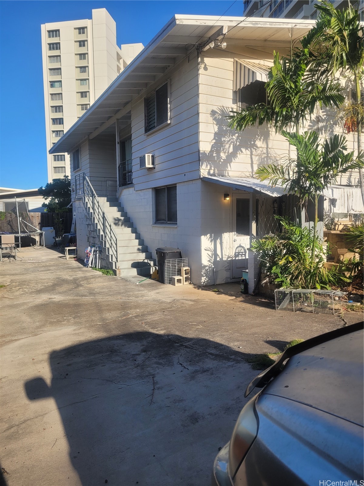 962 Spencer Street Property Photo 8