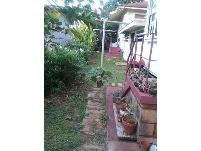 718 10th Avenue Property Photo 3