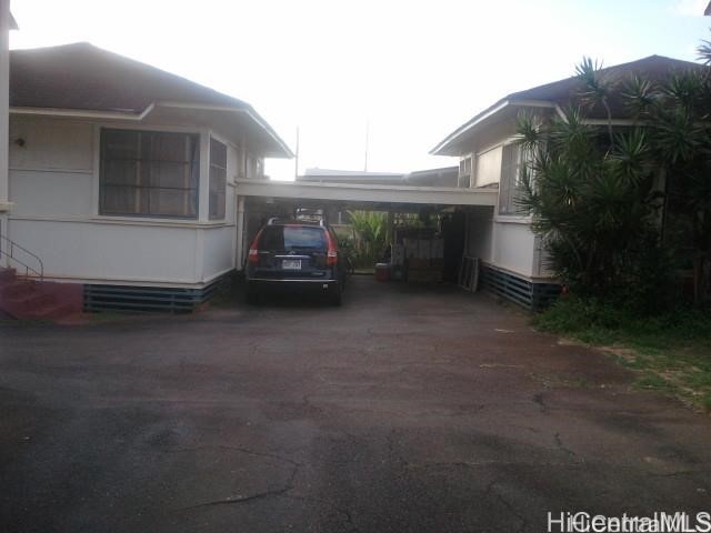718 10th Avenue Property Photo 4