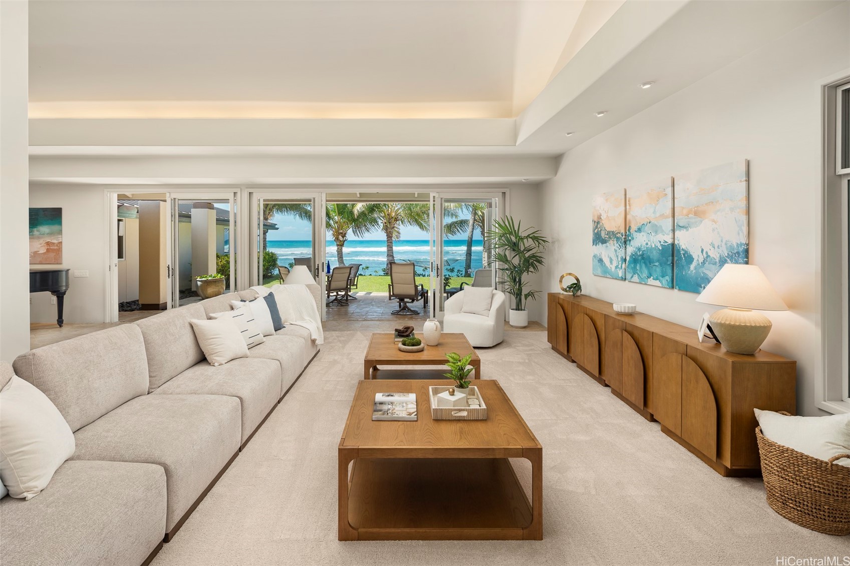3735 C Diamond Head Road Property Photo 6