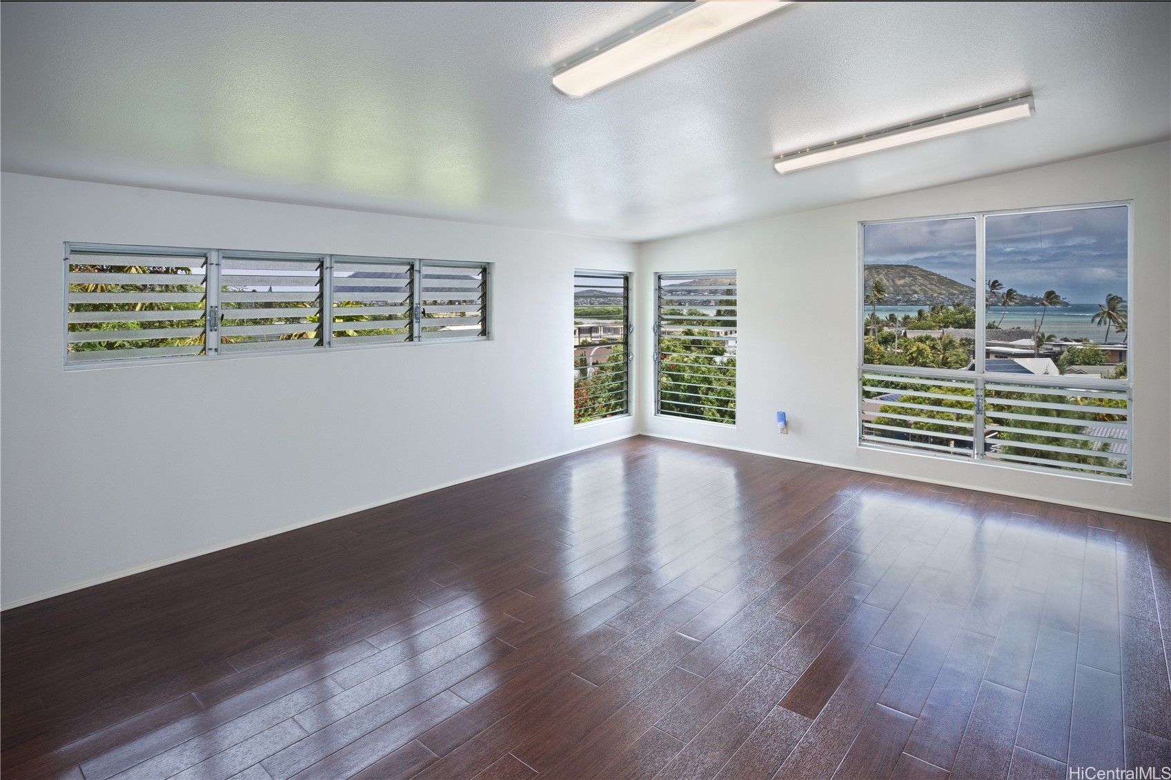 5864 Kalanianaole Highway B Property Photo 15