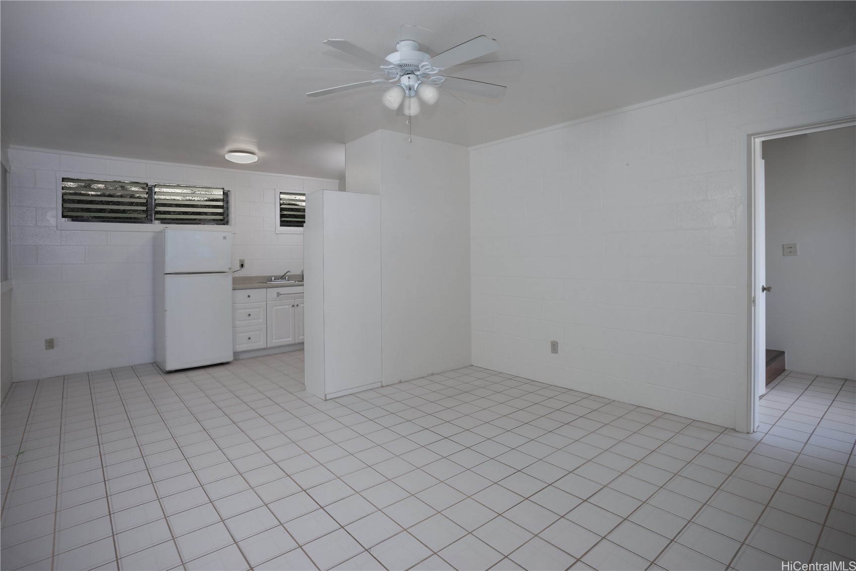 5864 Kalanianaole Highway B Property Photo 17