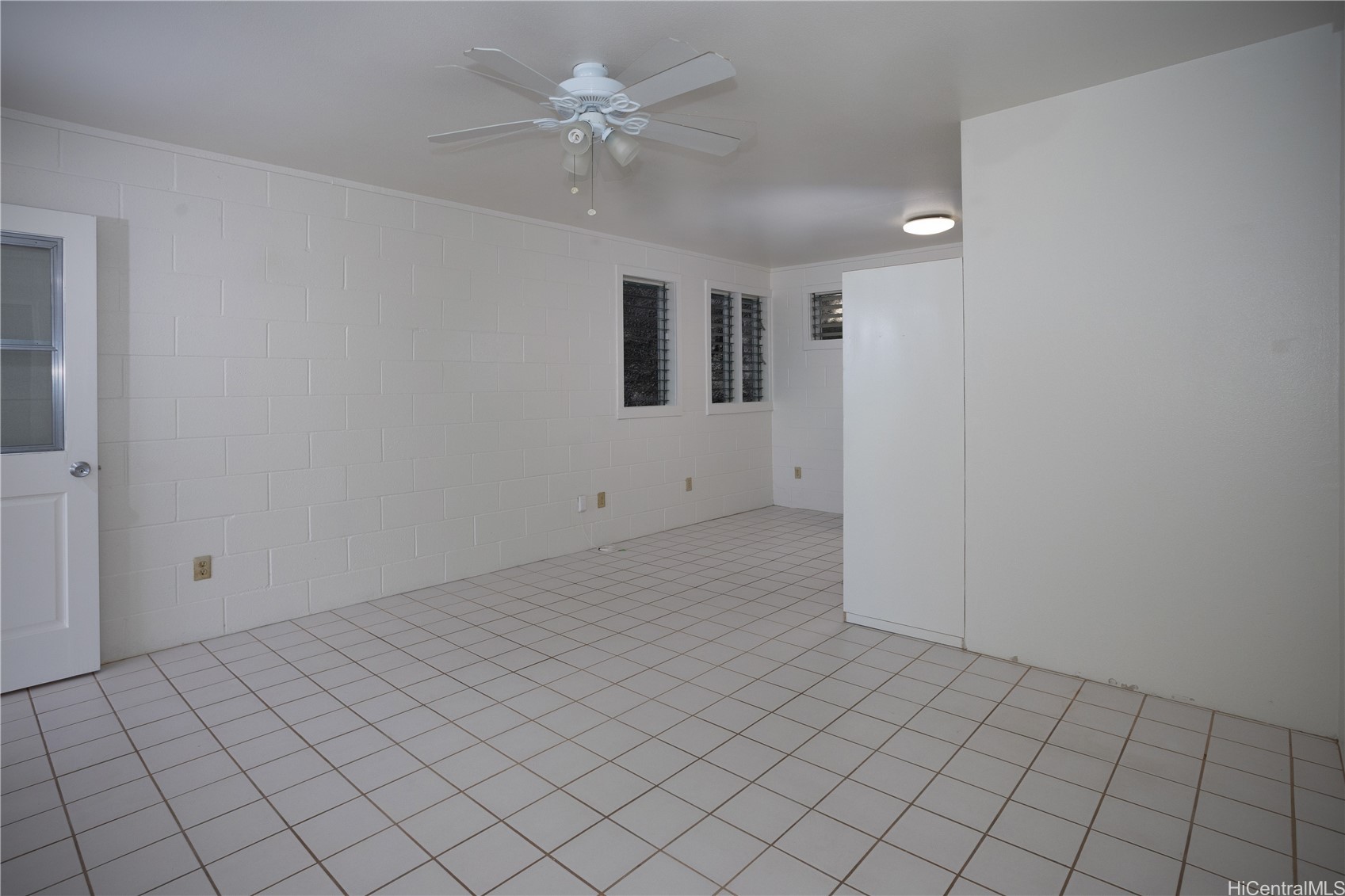 5864 Kalanianaole Highway B Property Photo 19