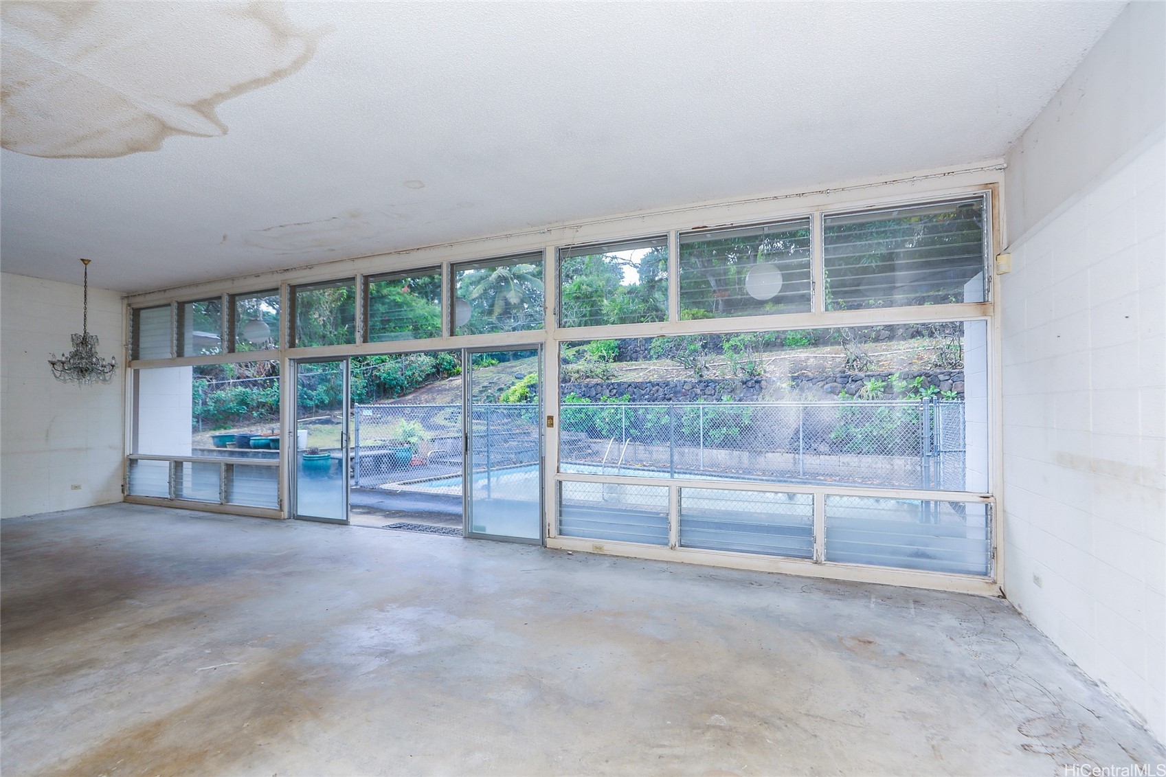 1944 D Ualakaa Street Property Photo 5