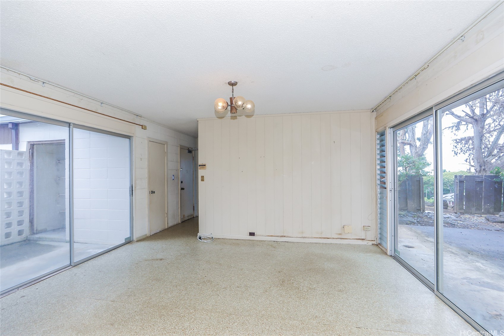 1944 D Ualakaa Street Property Photo 6