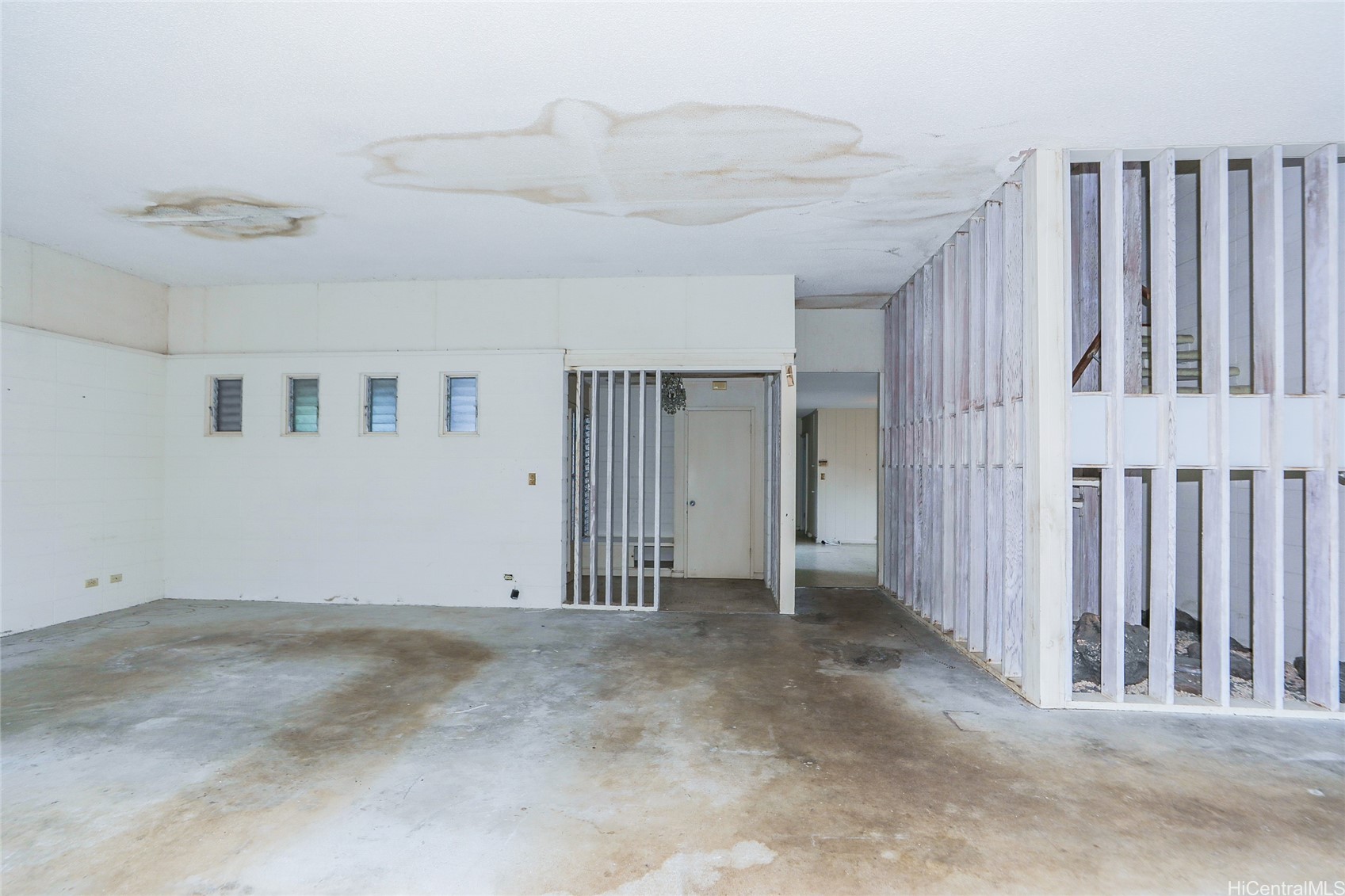 1944 D Ualakaa Street Property Photo 7