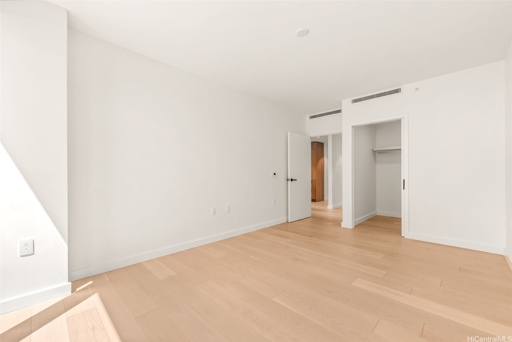 1100 Ala Moana Boulevard 906 Property Photo 14