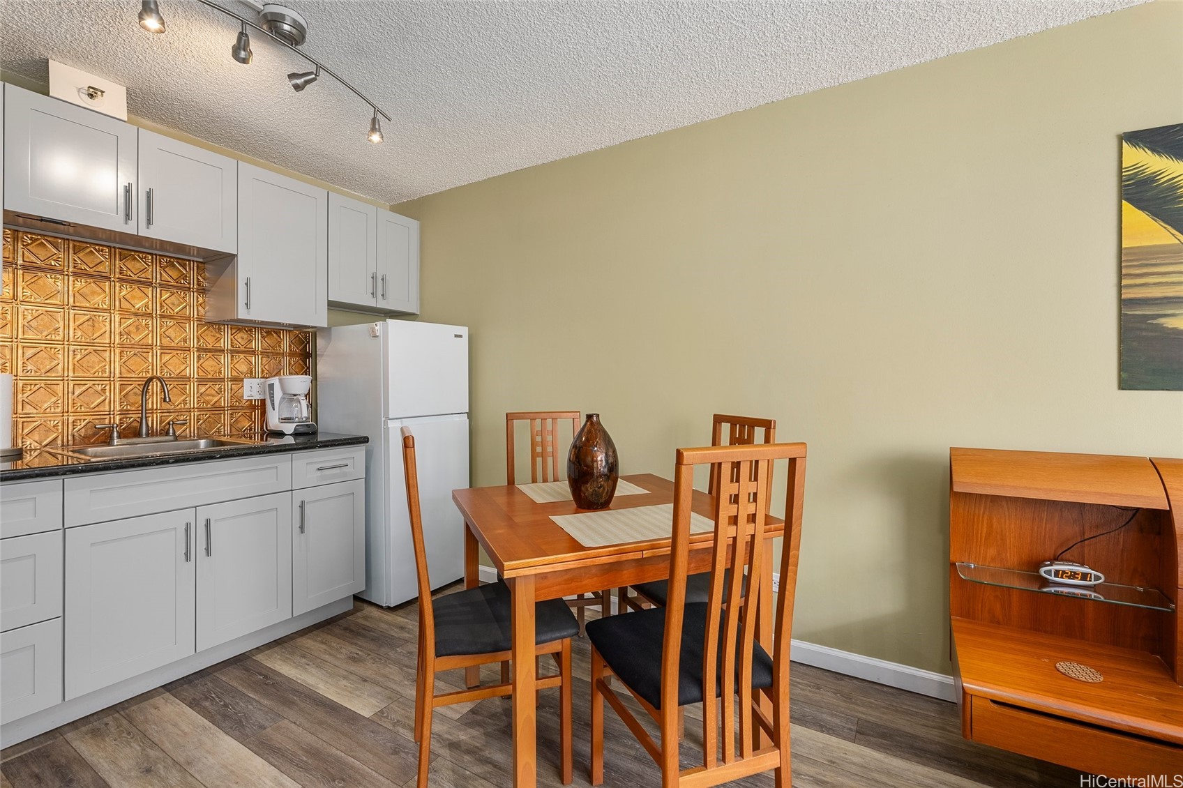 364 Seaside Avenue 507 Property Photo 6