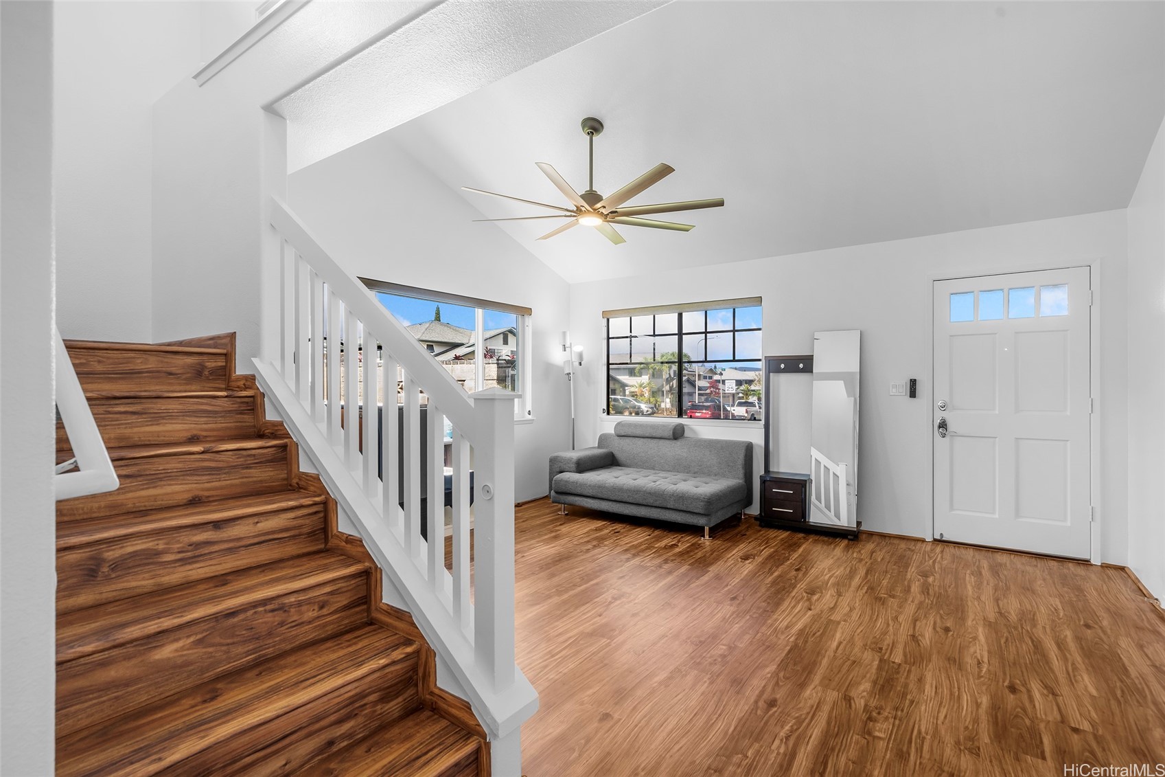 95-214 Kemu Place Property Photo 3