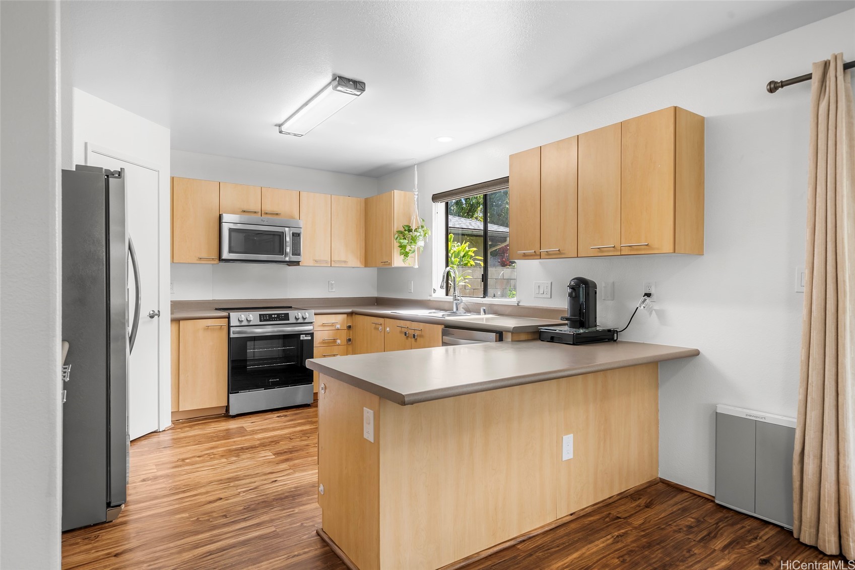 95-214 Kemu Place Property Photo 8
