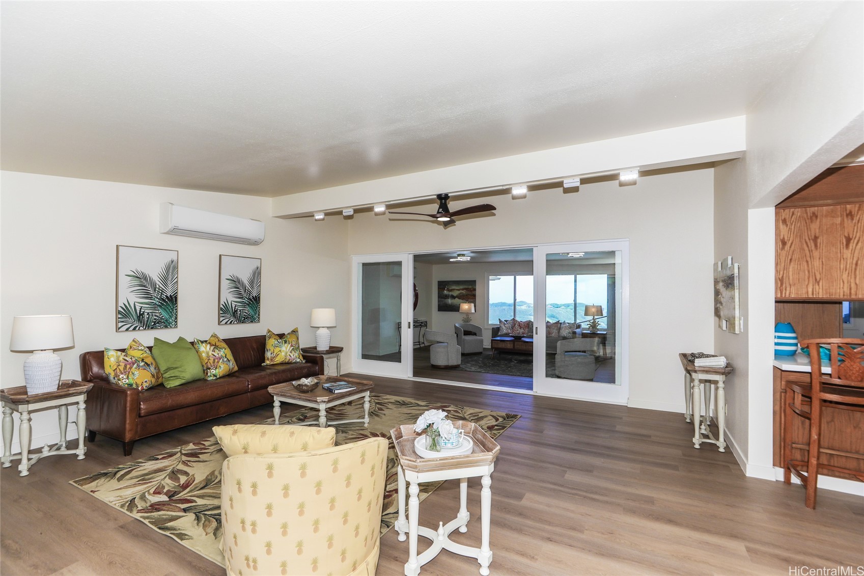 2490 Tantalus Drive Property Photo 8