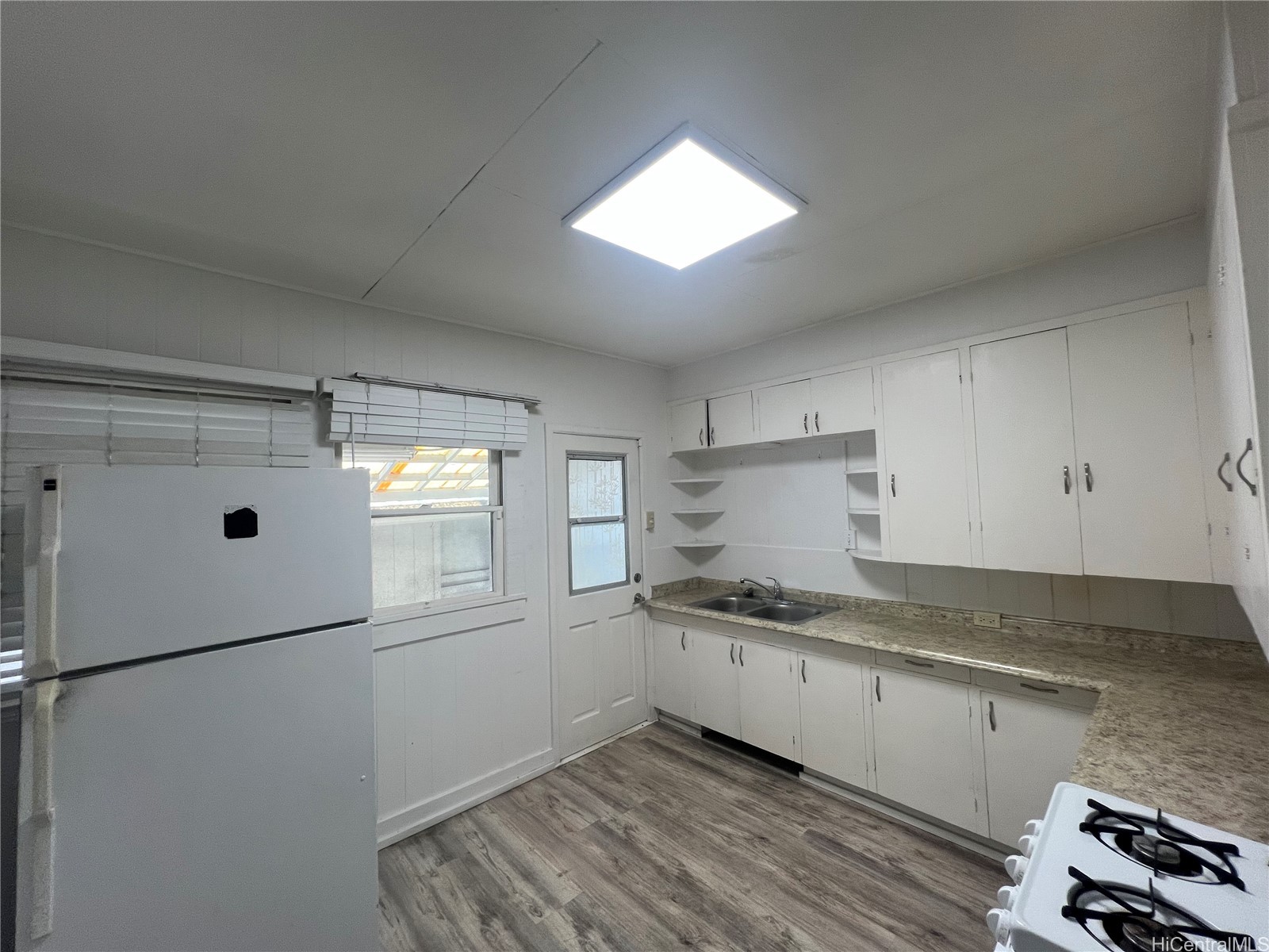 779 Mahiai Place Property Photo 2