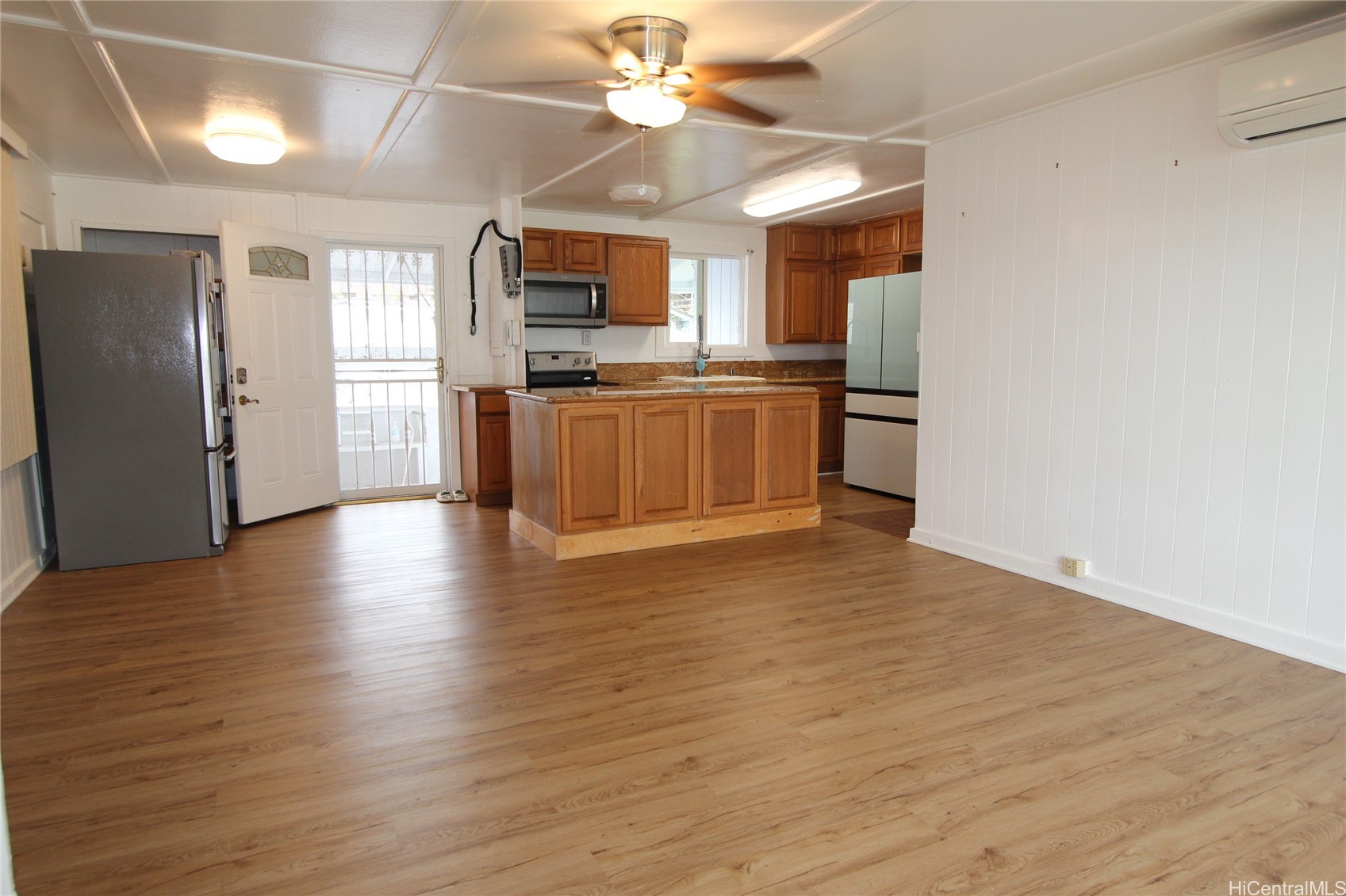 202614000 Property Photo 2