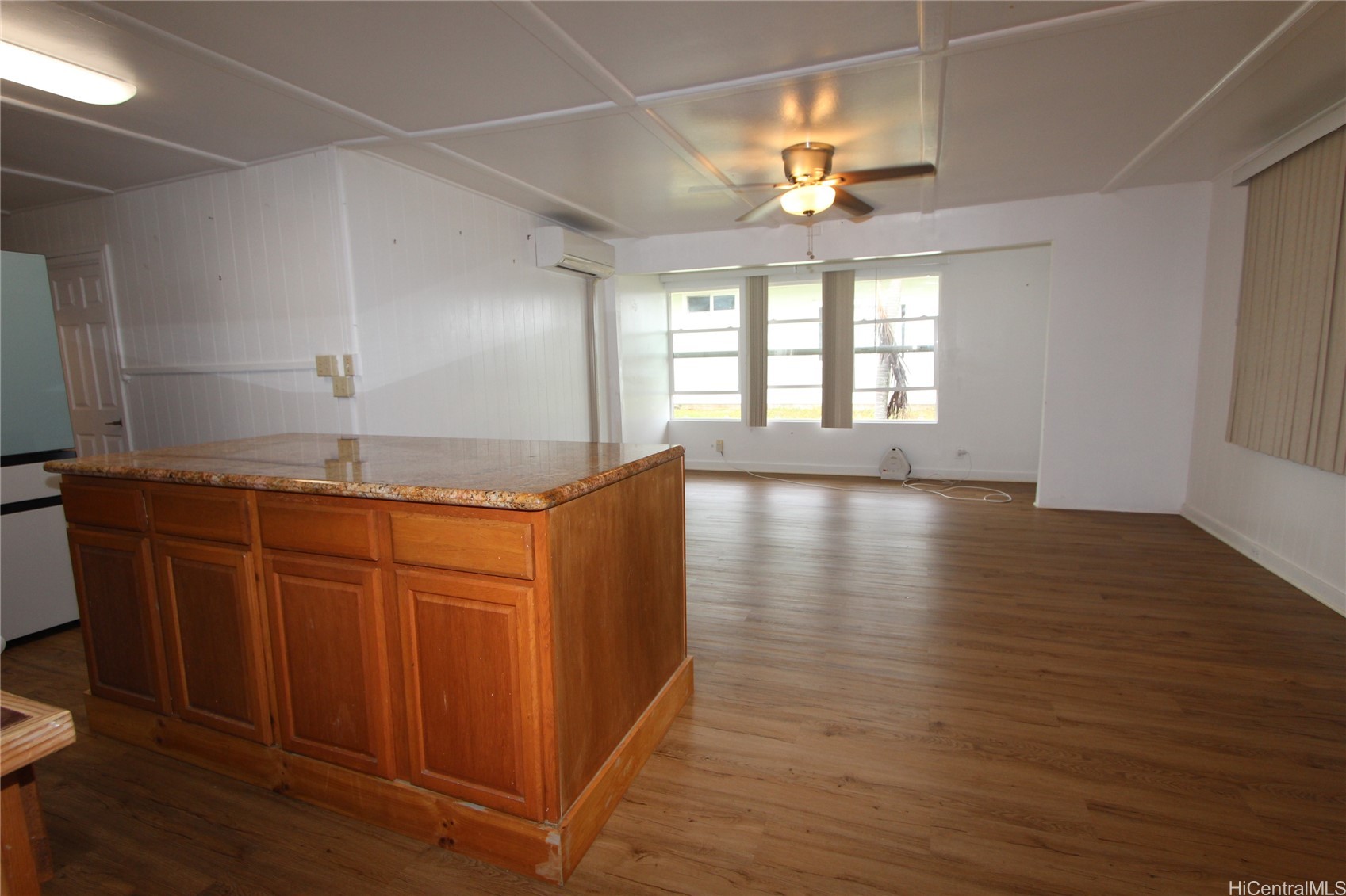 202614000 Property Photo 3