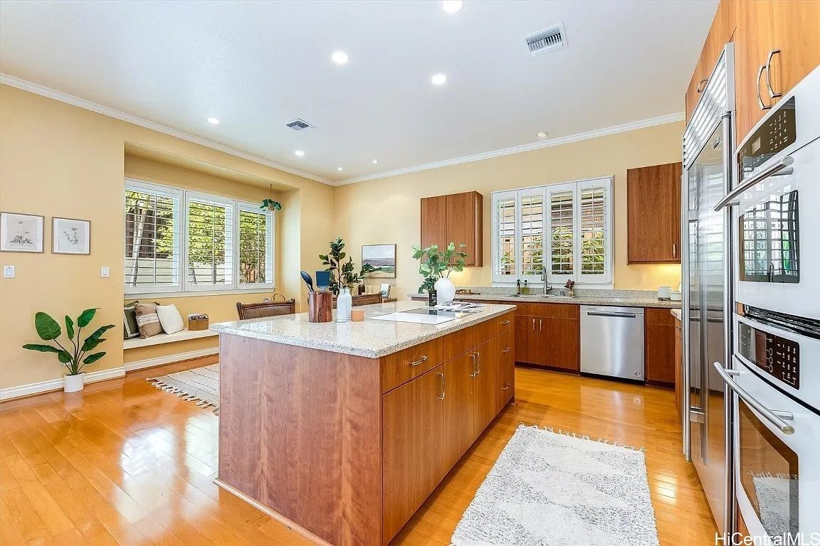 1058 Koko Kai Place Property Photo 16