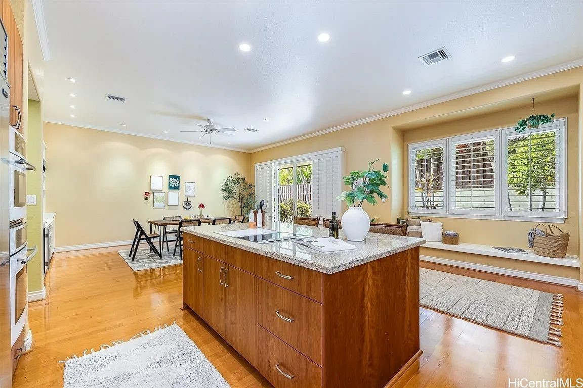 1058 Koko Kai Place Property Photo 18