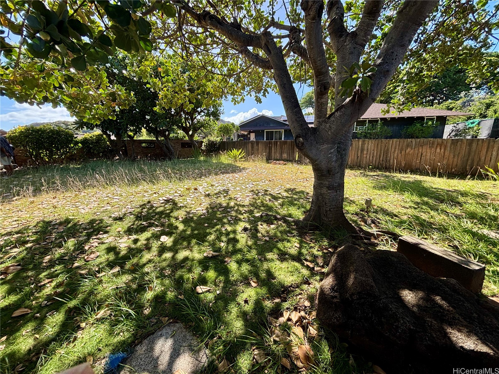 633 Hakaka Place Property Photo 4